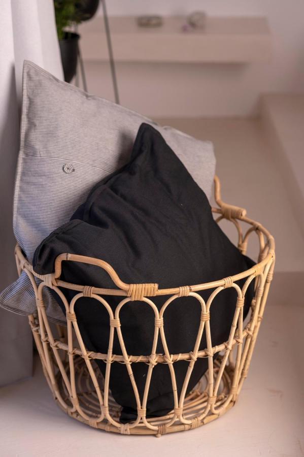 Sofi Mar - - The Place To Be Plomari